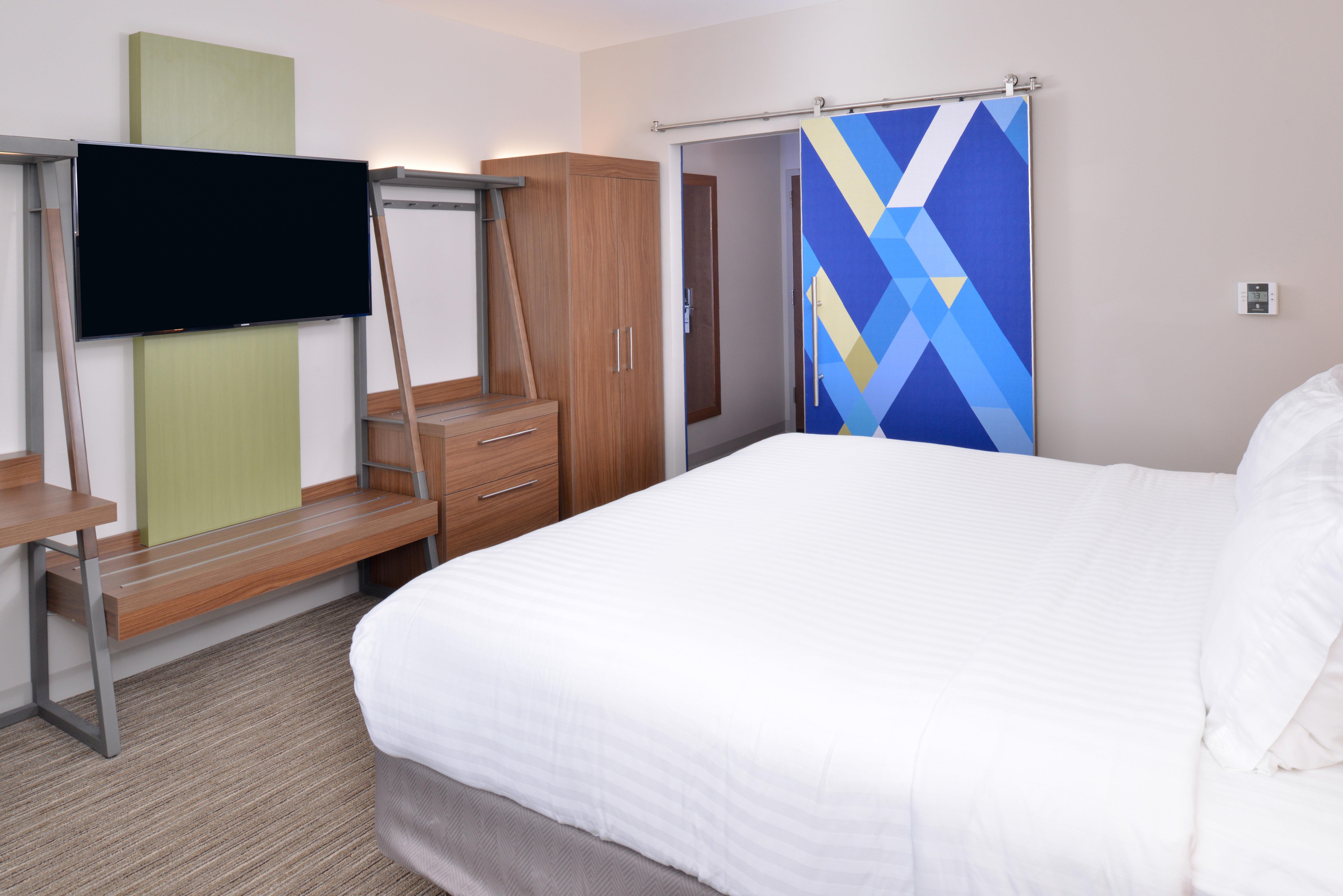 Holiday Inn Express & Suites Madison By Ihg Exterior foto