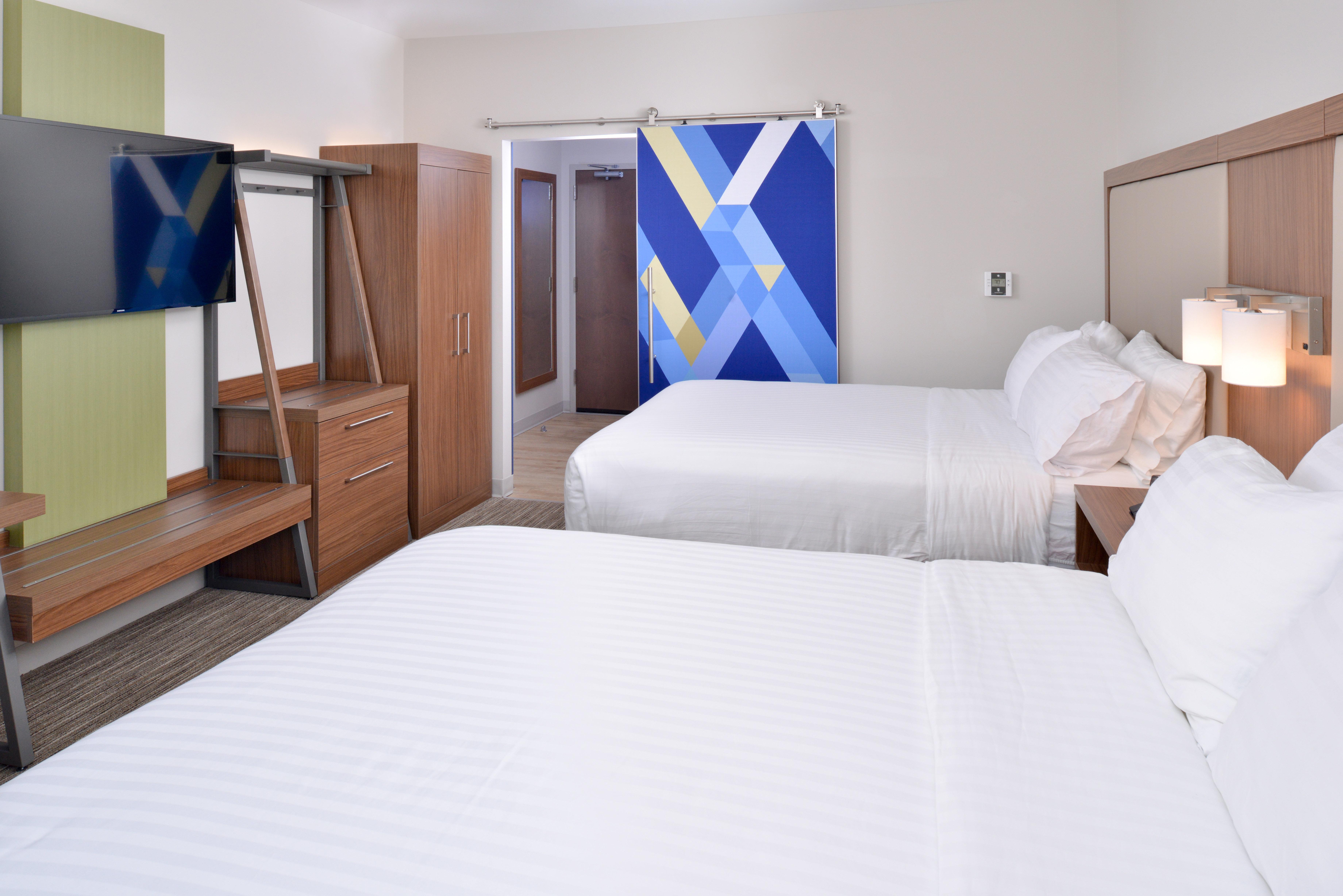 Holiday Inn Express & Suites Madison By Ihg Exterior foto
